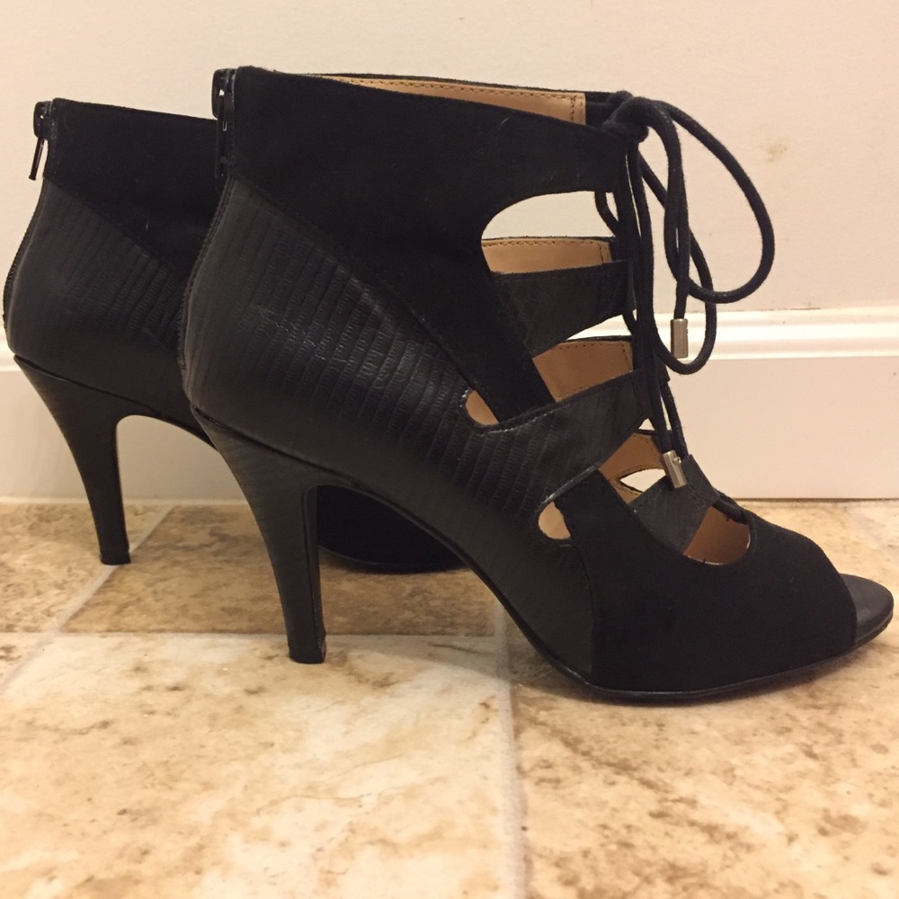 Nine West Peep-toe Heels